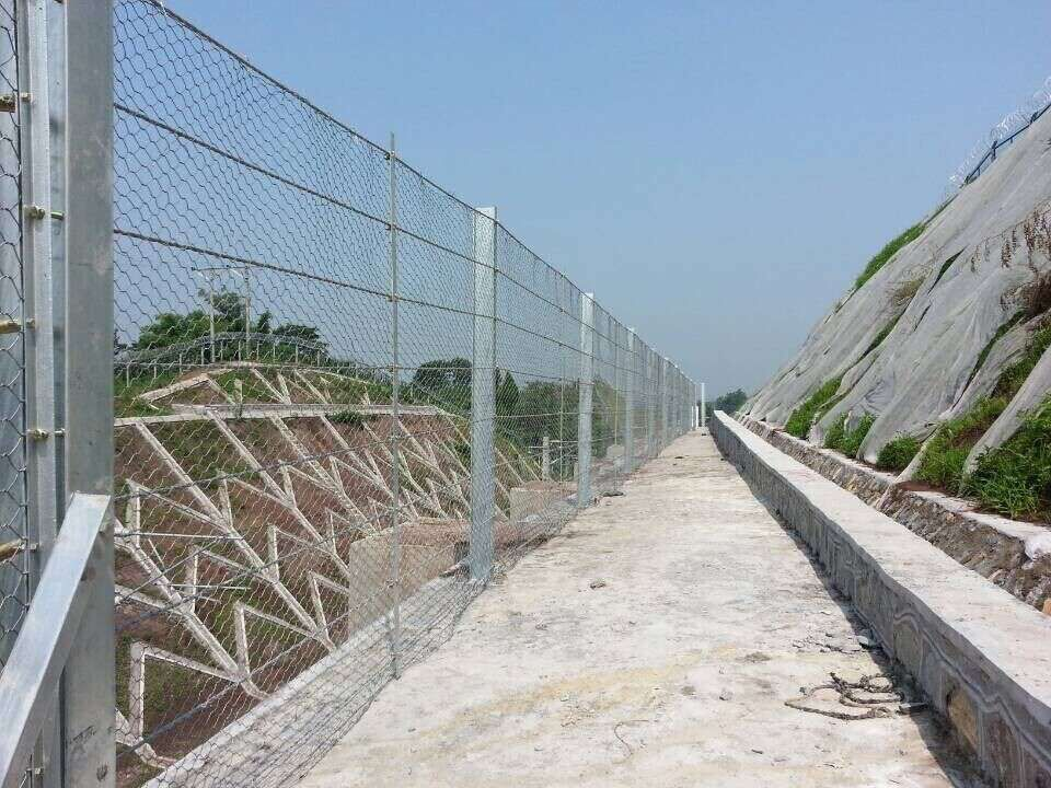 柔性防护格栅网  图片2